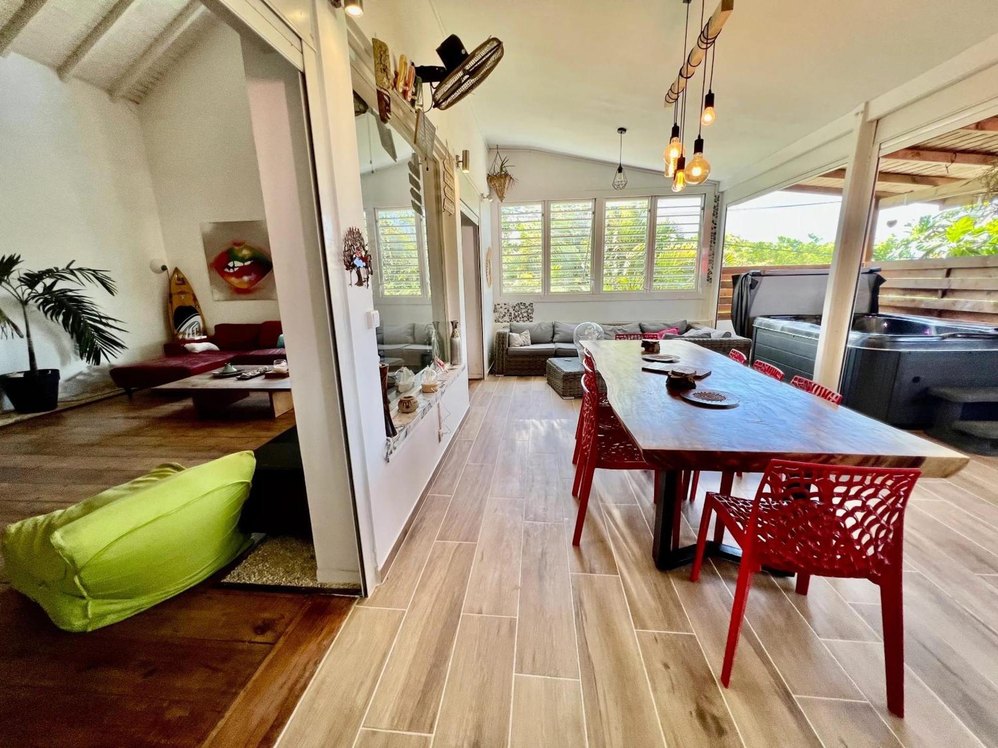 Appartement Spacieux A Sainte-Anne, Vue Sur La Mer Et Jacuzzi エクステリア 写真
